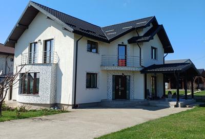 Casă cu 4 camere în Valea Lupului - 6