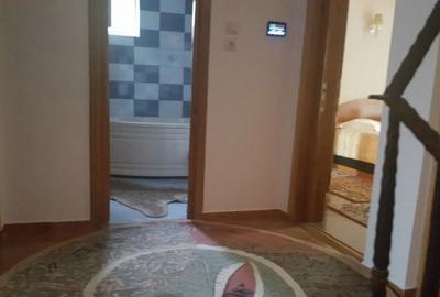 Casă cu 5 camere cu Teren 1000 Mp în Central - 15