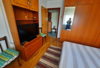 Apartament cu 3 camere decomandat în 13 Septembrie - 6