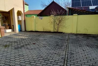 Spațiu comercial, de 319 mp, în Central - 14