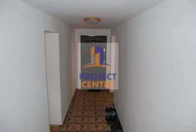 Vila 8 camere, lac, crama, 1600 mp teren, Vedea - 2