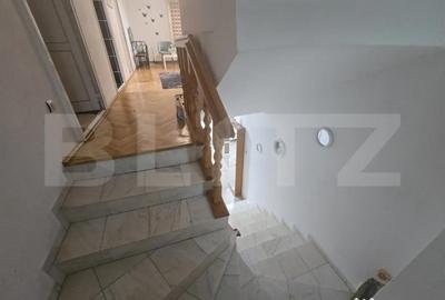 Casă cu 9 camere cu Teren 750 Mp în Cetate - 9