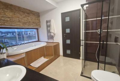 Casă cu 4 camere cu Teren 1000 Mp în Fundeni - 1