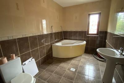 Apartament cu 3 camere semidecomandat în Zorilor - 8