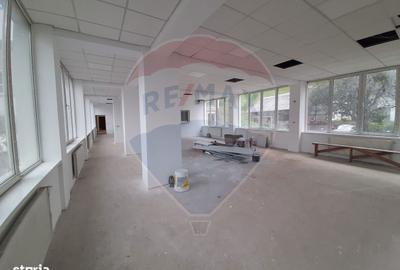 Spațiu comercial, de 1,063 mp, în Moieciu - 18