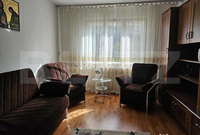 Casă cu 4 camere cu Teren 2432 Mp în Central - 1