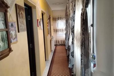 Casa de vanzare, 200 mp, zona Nicolae Romanescu - 10