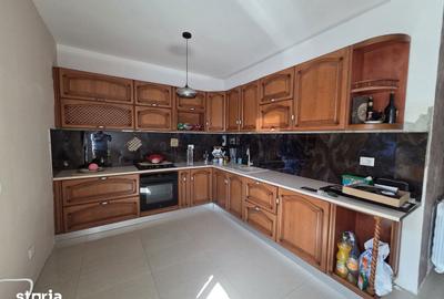 Casă cu 4 camere cu Teren 1118 Mp în Pufești - 15