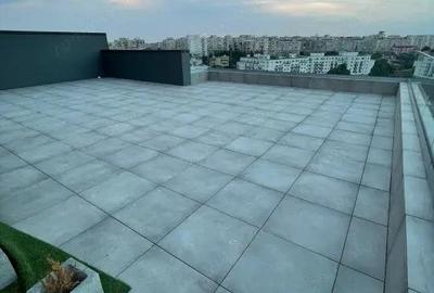 Apartament cu 3 camere, mobilat în Central