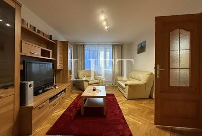 Chirie - Apartament de 3 camere, decomandat, Zona Grivitei - 2