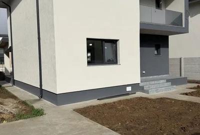 Casă cu 4 camere cu Teren 450 Mp în Clinceni - 5