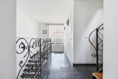 Casă cu 7 camere cu Teren 887 Mp în Bucium - 9