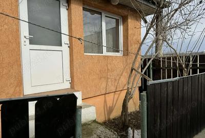 Casă cu Teren 195 Mp în Sărărie - 4