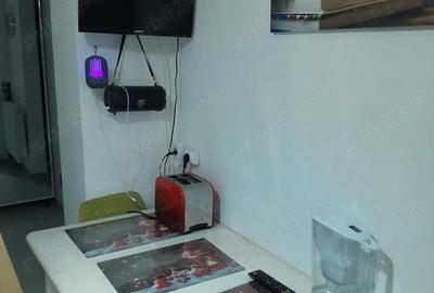 Apartament cu 2 camere decomandat în Micro 12 - 1