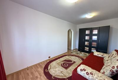 Apartament cu 3 camere semidecomandat, mobilat în Torontalului - 3