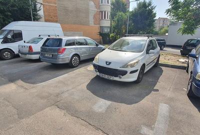 Teren de 239 mp, în Apărătorii Patriei - 9