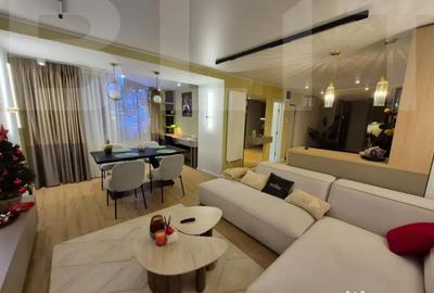 Apartament cu 3 camere decomandat în Central - 1