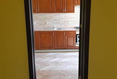 Apartament 3 camere 76 mp | renovat recent | centrala proprie | Universitate - J - 6