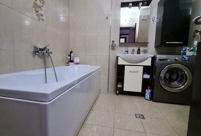 Apartament cu 3 camere decomandat în Central - 2