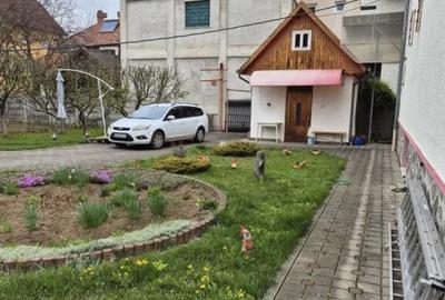 Casă cu 7 camere cu Teren 994 Mp în Calea Dumbrăvii - 3