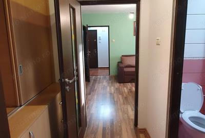 Inchiriez apartament 2 camere Micro 1 - 3