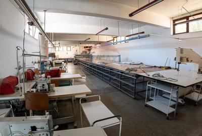 Spațiu comercial de 1,460mp în zona Central - 13