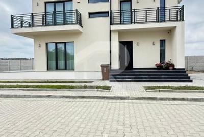 Casă individuală cu 4 camere cu Canalizare în Corbeanca - 1