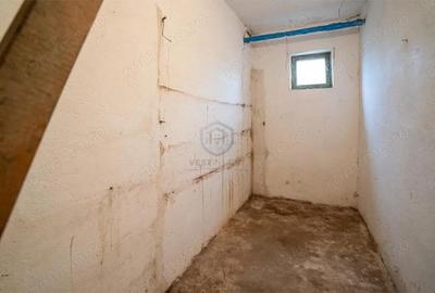 Casa singur in curte, cu dublu front stradal, cu garaj in Iosia - 2