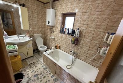 Casă individuală cu 3 camere cu Canalizare în Kamsas - 9