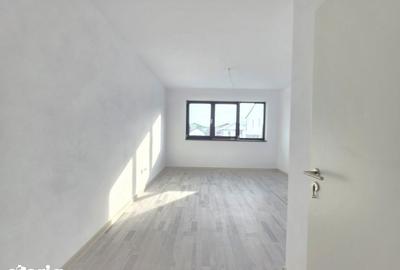 Casă cu 3 camere decomandat cu Canalizare în Sânpetru - 7
