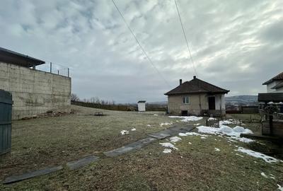 Casă cu 4 camere cu Teren 1800 Mp în Central - 7