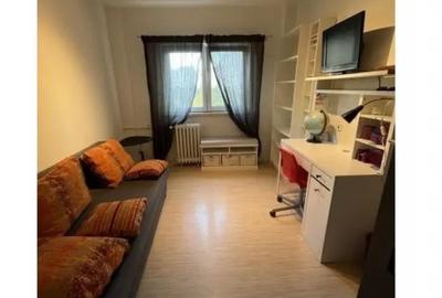 Apartament cu 3 camere decomandat în Basarabia