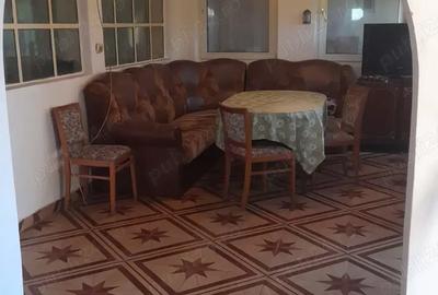 Casă cu 5 camere în Breștea - 5