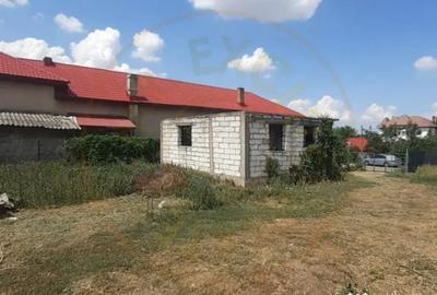 Teren de 2095 mp, în Buzoești - 2