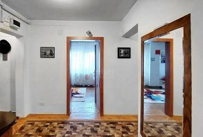 Apartament cu 4 camere decomandat în Centrul Civic