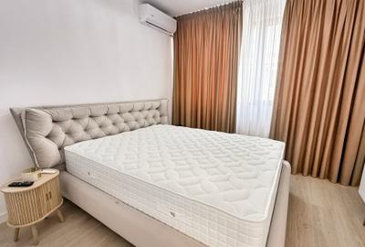 Apartament cu 2 camere semidecomandat, mobilat în 1 Mai - 10
