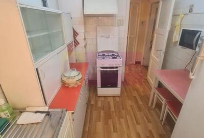 Apartament cu 3 camere de vanzare in Campina - Zona Scoala Centrala - 10