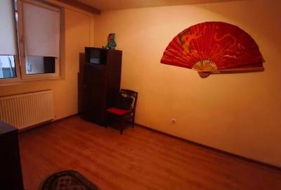 Închiriez apartament 2 camere - 3