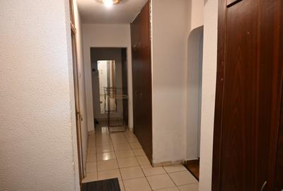 Piata Delfinului, urgent, proprietar - 10