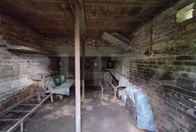 Casă cu 7 camere cu Teren 6700 Mp în Central - 3