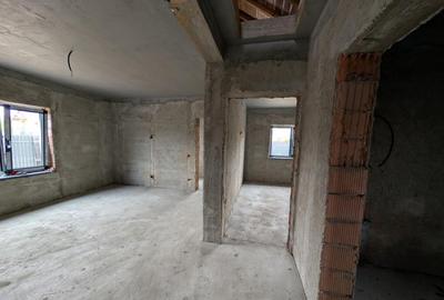 Casă cu 3 camere cu Teren 300 Mp în Central - 20