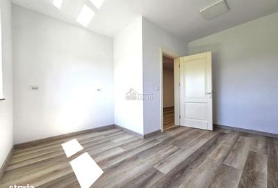 Spațiu comercial, de 280 mp, în Valea - 13