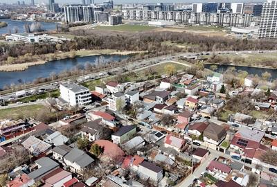 Teren Construcții intravilan de 93 mp, în Tei - 5