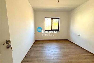 Casa Casa 3 Camere, 2 Bai, Teren Generos si Calitate Premium in Horpaz, Miroslav - 6