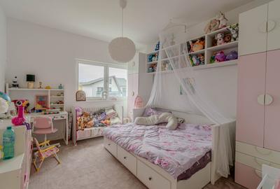 Locuinta construită pentru a fi locuită, nu doar admirată, complet mobilata - 51