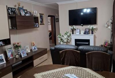 Apartament cu 4 camere decomandat în Central - 3