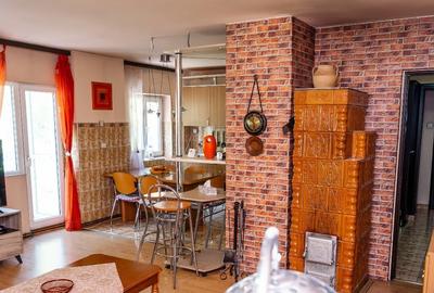 Apartament cu 3 camere decomandat, mobilat în Central - 1