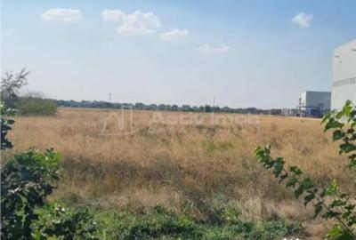Teren de 25000 mp, în Central - 3