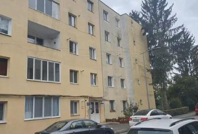 Vând Apartement Trei Camere, Ocazie, - 2