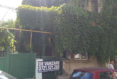 Casă cu 4 camere cu Teren 252 Mp în Central
